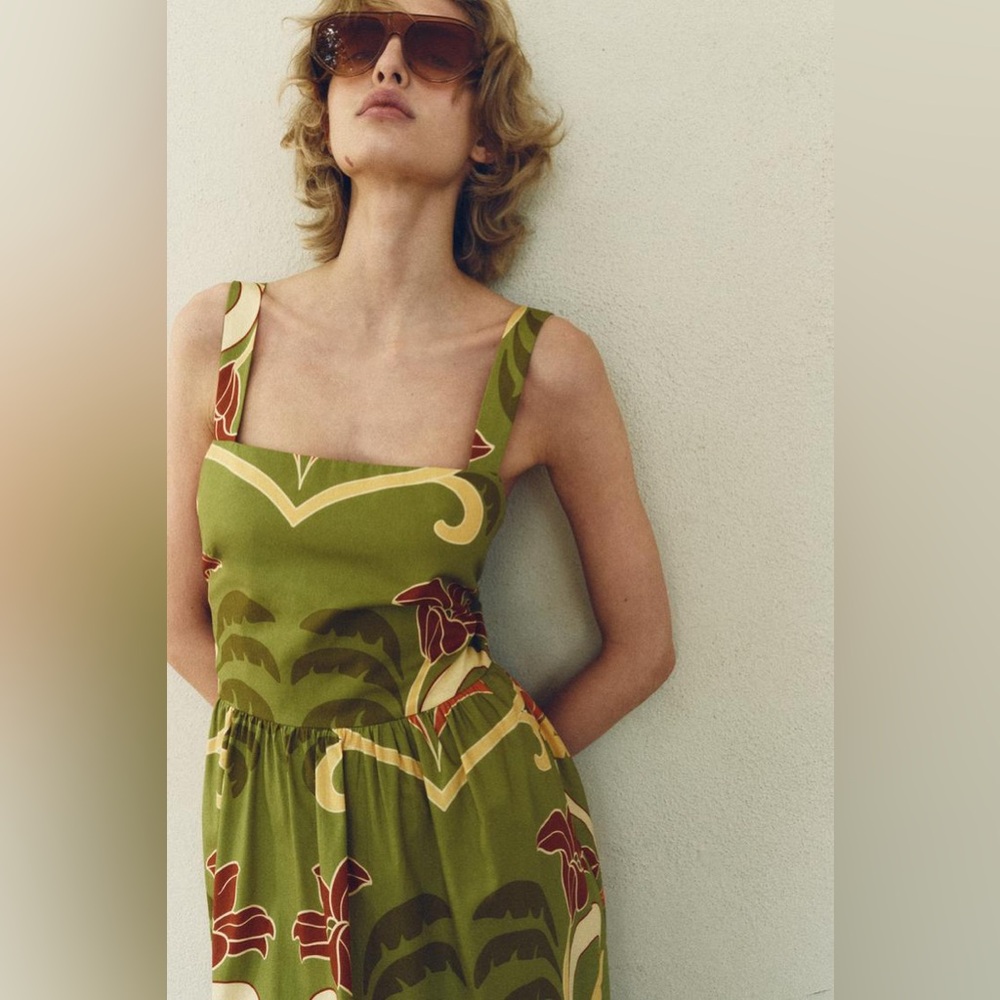 LAST ONE!!! ZARA BLOGGERS’ FAVORITE PRINTED MIDI DRESS ZW COLLECTION - Picture 10 of 16